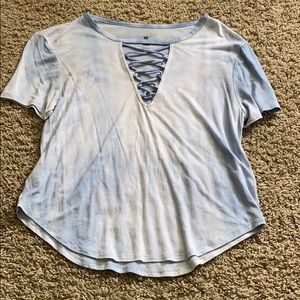 laced up tshirt